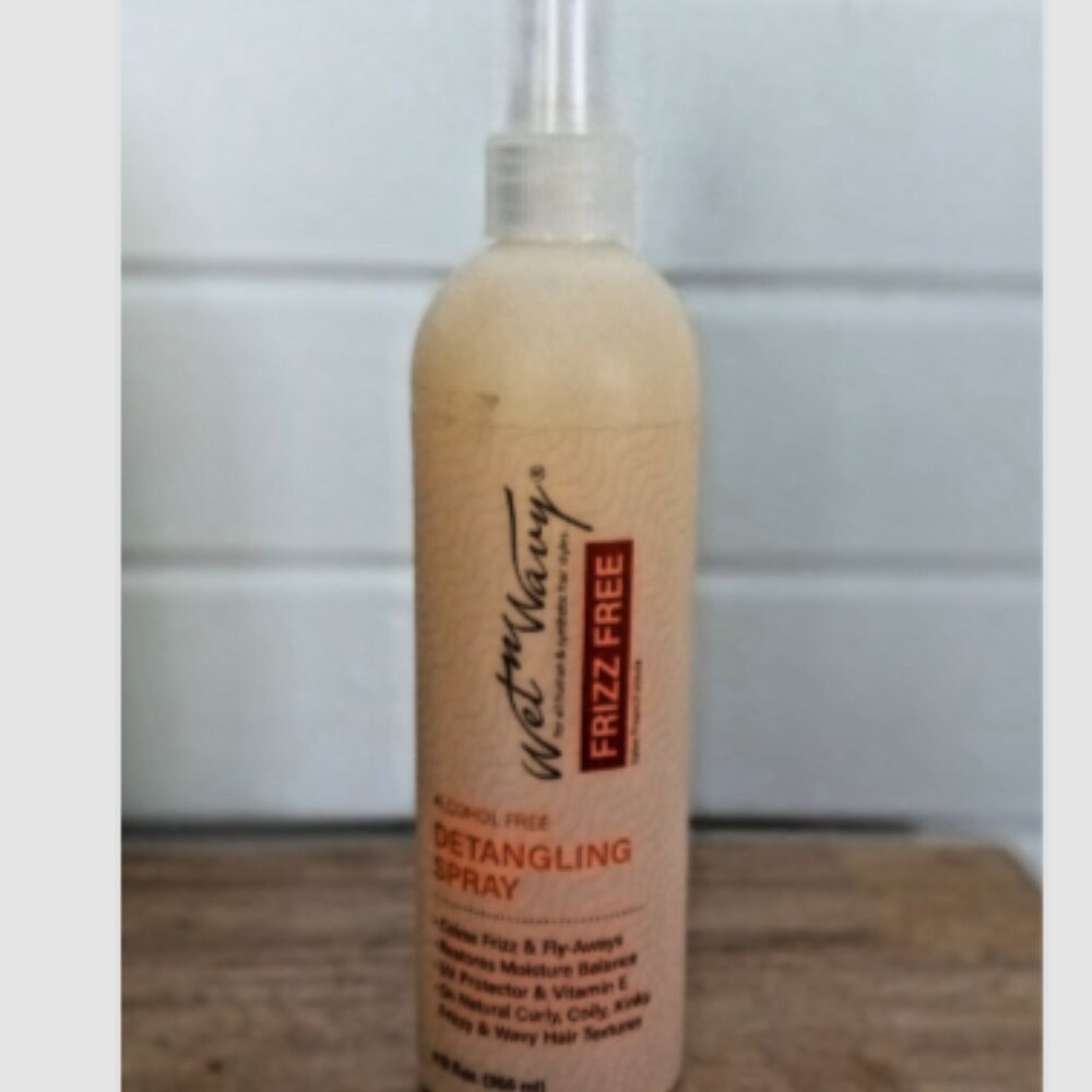 Wet-n-Wavy Calms Frizz Free Detangling Spray 12 fl oz UV Protector Alcohol Free - Picture 2 of 8